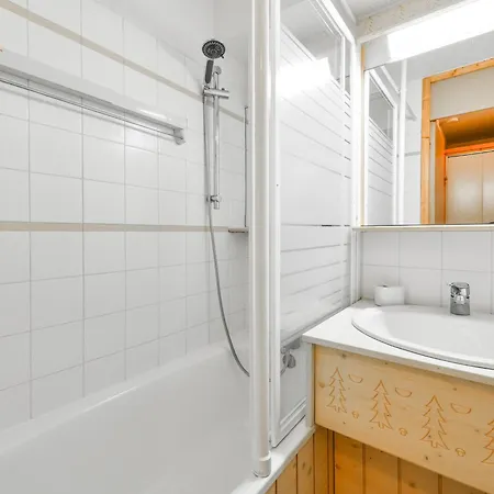 Renove 2 Pieces, Proche Piste Ski, Parking Inclus - Fr-1-514-48 Apartment